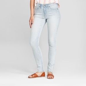 Universal Thread High Rise Skinny jeans